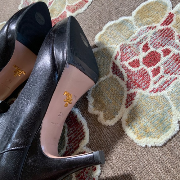 Brand new Prada heeled boots - Picture 4 of 5